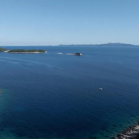 Mon By Guide Вилла