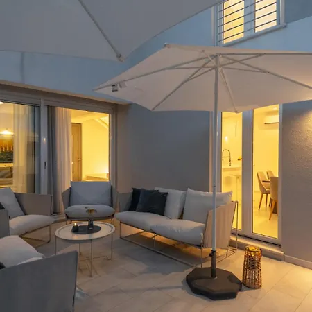 Villa Mon By Guide