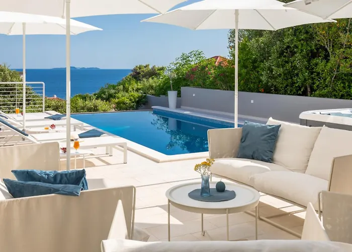 Villa Mon By Guide